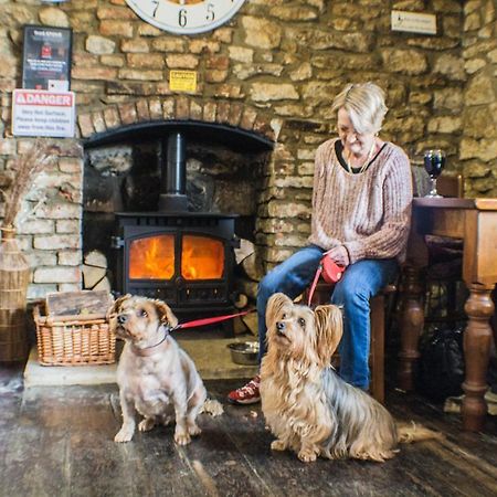 The Royal Oak Hotel Helmsley Eksteriør billede
